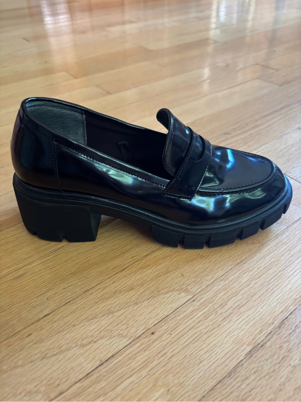 Woman’s Penny Loafers - Classic Slip-On Style - Picture 3 of 7